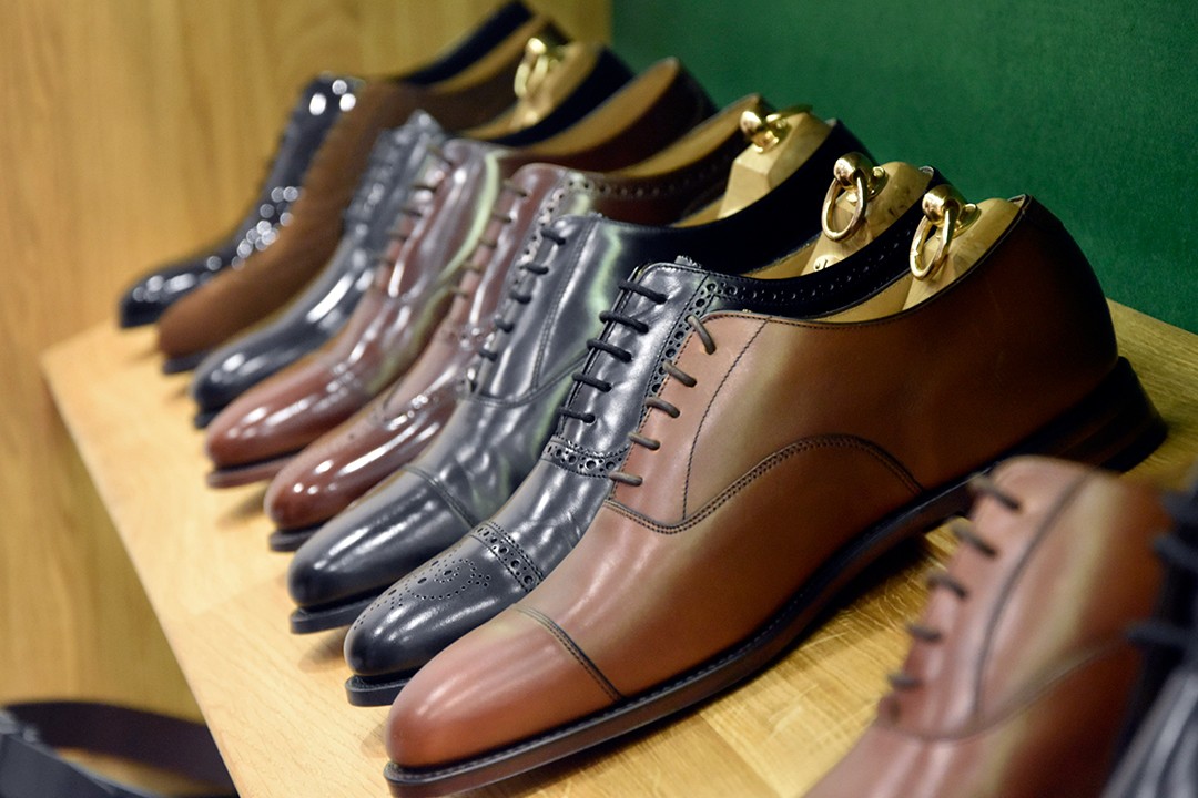 10 most popular men's classic shoes