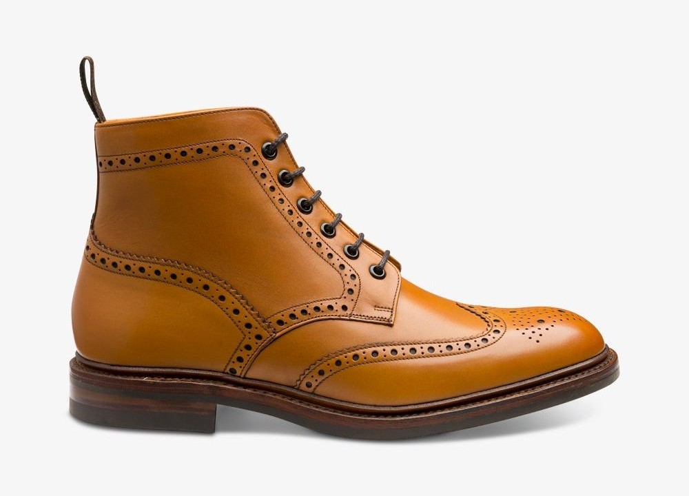 Brogue boots